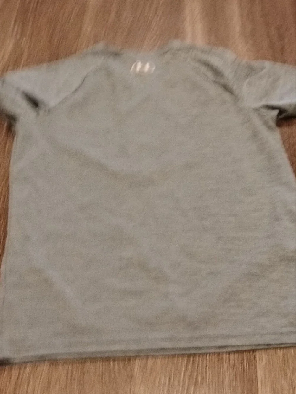 Youth XL Under Armour Grey Shirt